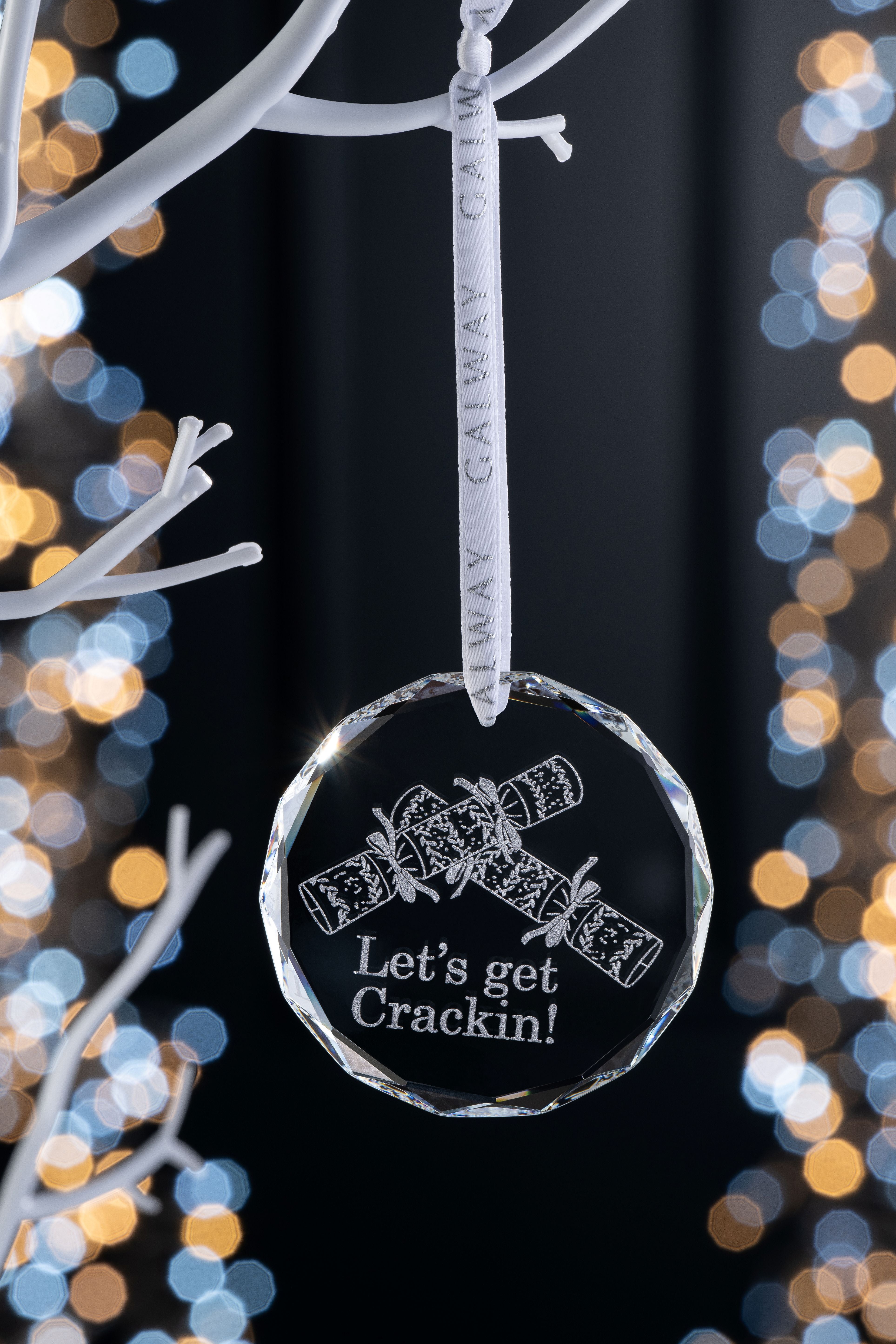 Christmas Cracker Round Ornament