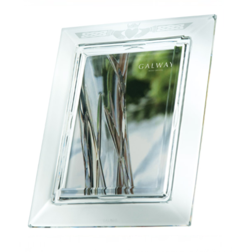 Claddagh 5 x 7 Frame - Galway Irish Crystal